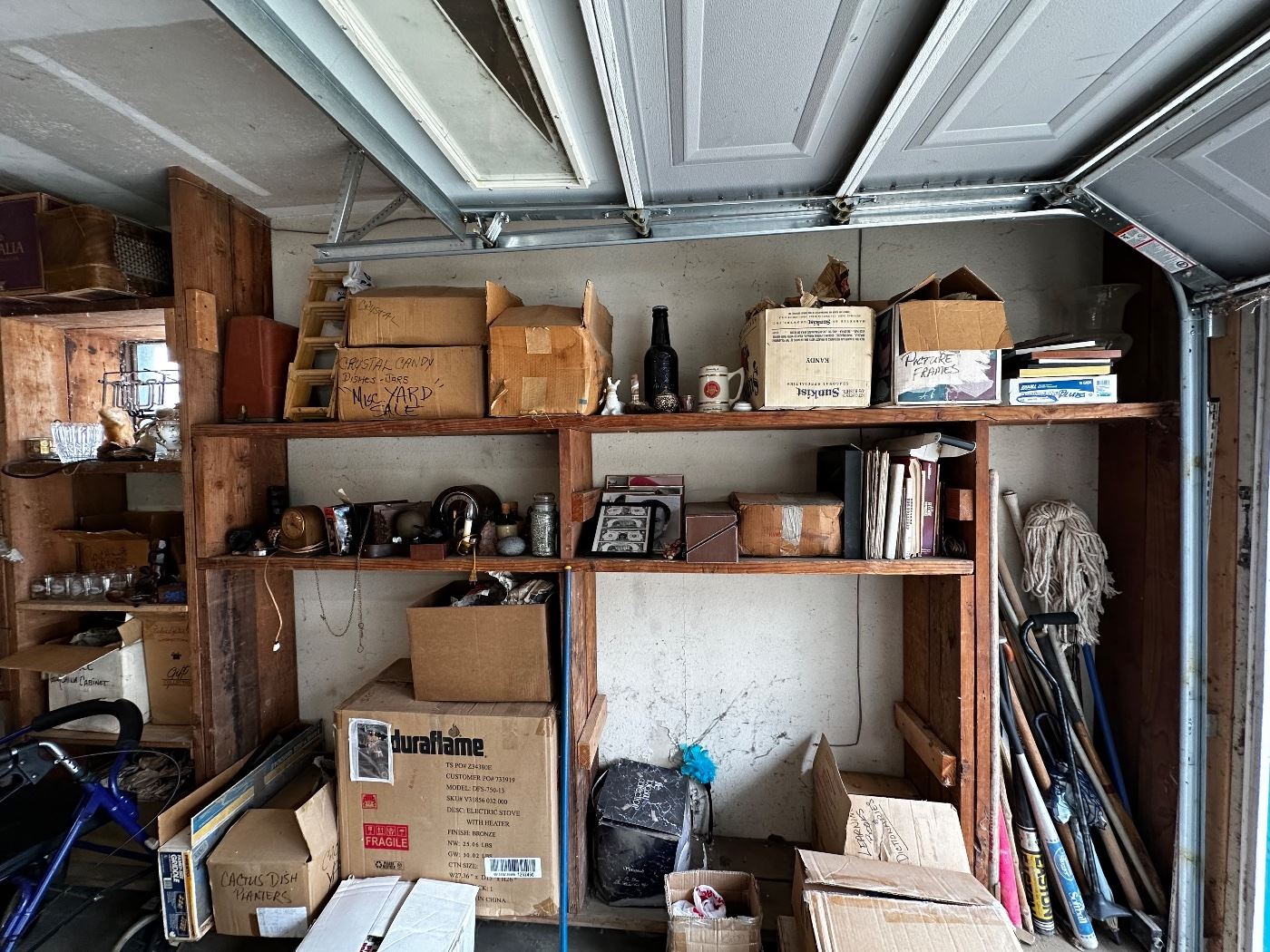 A Pickers Dream Betty Boop Vintage in Riverside, CA starts on 6/23/2023