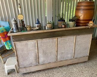 Tiki bar - great for outdoor parties