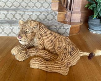 Sisal Lion