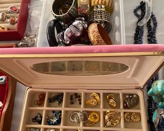 lots of great jewelry buys
