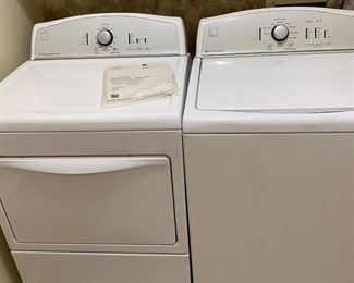 Immaculate Kenmore set