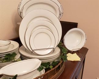 Noritake DERRY china