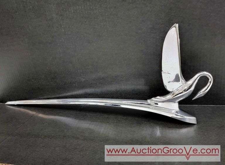 1 PACKARD SILVER SWAN or CORMORANT Hood Ornament