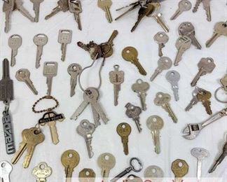 A bunch Of KEYS Dodge, Chevorlet, GM, AM, Mazda, Rolls Royce and more.