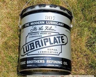 LUBRIPLATE Fiske Brothers Refining CO. The Modern Lubricant 5 Gallon Can