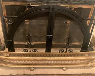 Brass footed fire fender