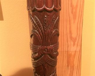 Sturdy four-poster beds—named for the decorative motif of intricately carved rice sheaves on the bedposts—date to the 18th century.   