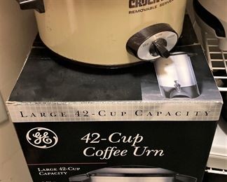 Crock-pot; 42 cup coffee urn