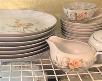 48 pieces of Vintage Mino Fine China - "Joyce"