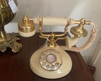 Phone your friends to come with you to 4911 Richmond Road, Tyler, July 27, 28, 29!