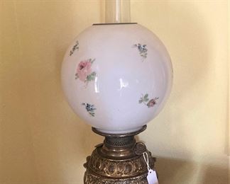 Another vintage lamp