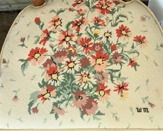 Daisy cushion