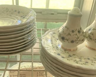 Royal Albert bone china "Caroline" (57 pieces)