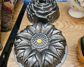 TWO BUNDT CAKE PANS