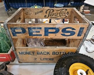 VINTAGE PEPSI CRATE