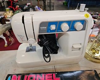 SEWING MACHINE