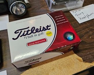 BOX OF GOLF BALLS