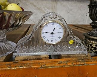 MANTEL CLOCK