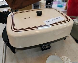 PRESTO ELECTRIC SKILLET
