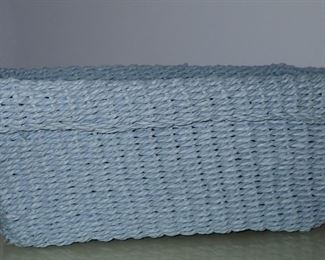 BASKET / PLANT HOLDER