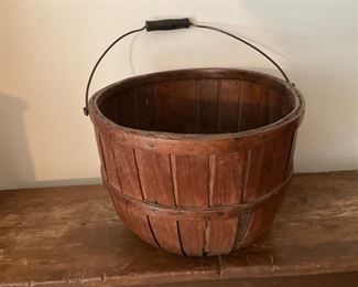 Wonderful apple basket