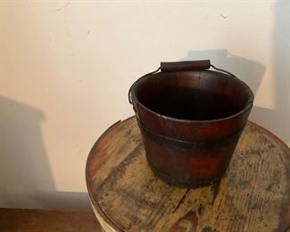 Tiny wooden berry bucket. Bale handle 
