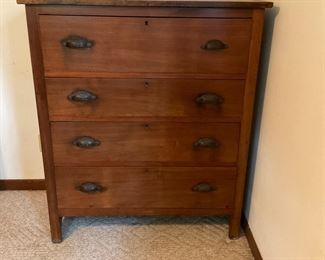 Primitive 4 drawer chest 
