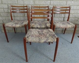 Lot of 4 Stunning J.L. Moller-Hojbjerk No. 78 Dining Room Chairs
