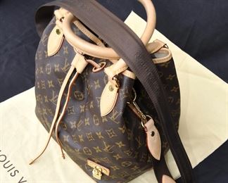 LOUIS VUITTON GIROLATA BAG -