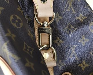 LOUIS VUITTON GIROLATA BAG - 