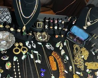 A CASE FULL OF FINE JEWELRY COLLECTED BY A LADY WHO LOVED BEAUTIFUL THINGS ---  BUY WITH CONFIDENCE @ WHOLESALE PRICES. ALL SALES ARE MADE WITH A 100%  SATISFACTION GUARANTEE. 