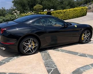 2016 FERRARI CALIFORNIA T CONVERTIBLE WITH 7794 MILES AND $75,000 IN FERRARI EXTRAS AS PER LIST