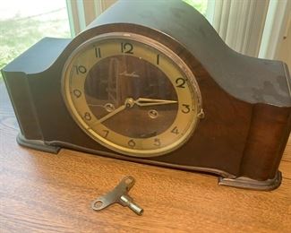 Mantel Clock 