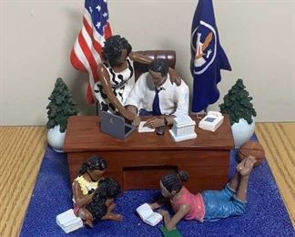 Annie Lee 'First Family Obama' Collectible