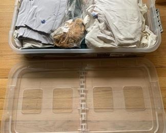 Plastic Tote with Linen