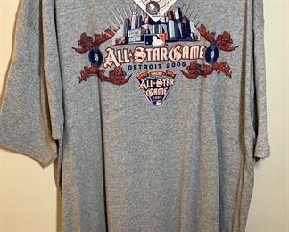 NWT MLB Detroit Tigers Shirt