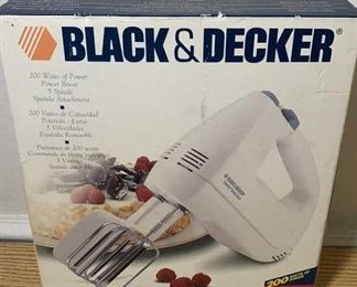 NIP Black & Decker Mixer