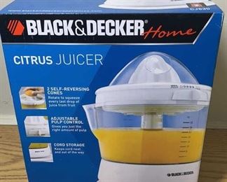 NIB Black & Decker Citrus Juicer