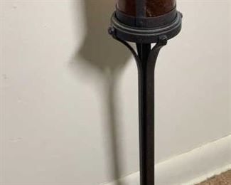 UNTESTED Heavy Lamp