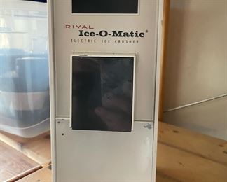 Rival Ice-O-Matic Electric Ice Crusher