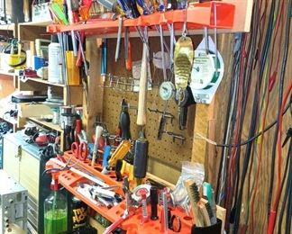 Screwdrivers & Handtools