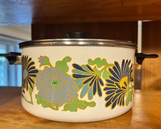 Green,Yellow & Blue Floral Design Enamelware Pot