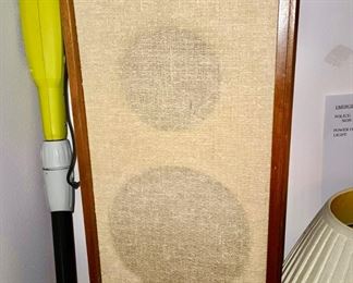 KLH Speaker - Model Twenty