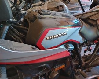 1984 Honda V65 Sabre Motorcycle - VF1100S