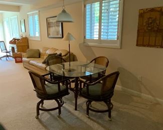 Game Table & four chairs
