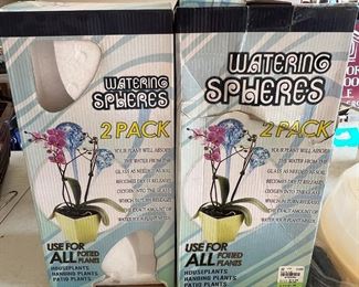 Watering spheres