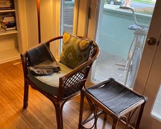 Vintage Rattan Chair and side table + Standing Lamp