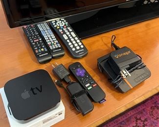 Apple TV + Roku