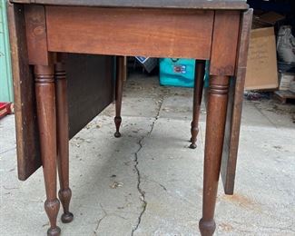 Antique dropleaf Dining Table