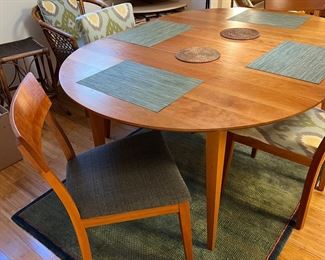 Mid Century Modern Dining Table and Chairs
